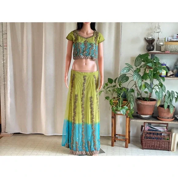 G3 Green Blue Ombre Beaded Zardozi Embroidered Lehenga Choli 2 Piece Set Size 6 - Picture 2 of 8